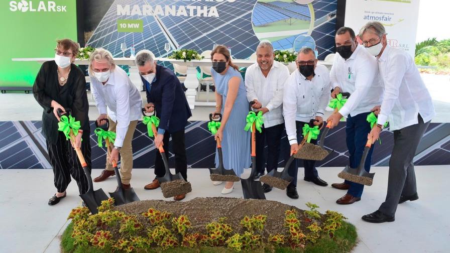 Ponen en marcha parque solar que abastecerá con electricidad a 6,000 hogares Ponen en marcha parque solar que abastecerá con electricidad a 6,000 hogares