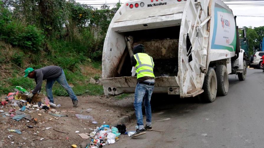 Alcaldía Santo Domingo Norte inicia recolección de basura mediante rutas en Sabana Perdida