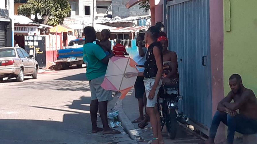 Chercha, cerveza y basura: el ambiente en SD, provincia con circulación comunitaria del COVID-19 Chercha, cerveza y basura: el ambiente en SD, provincia con circulación comunitaria del COVID-19
