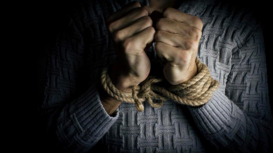 Persiguen hombre raptó una menor de 14 años en La Romana