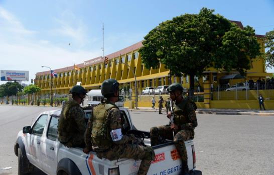 Policía Militar Electoral retira cerco en las inmediaciones de la Junta Central Electoral 