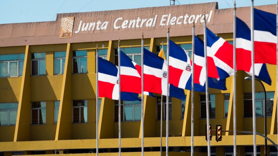 Solo ocho partidos tendrán representantes en centros de procesamiento de datos de la JCE