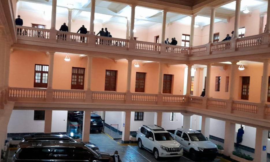 Presidente convoca a funcionarios a reunión al Palacio Nacional