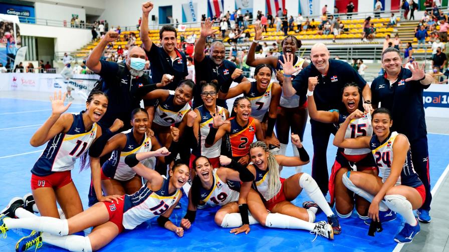 Marte advierte que no puede enseñar “vergüenza deportiva” a las Reinas del Caribe