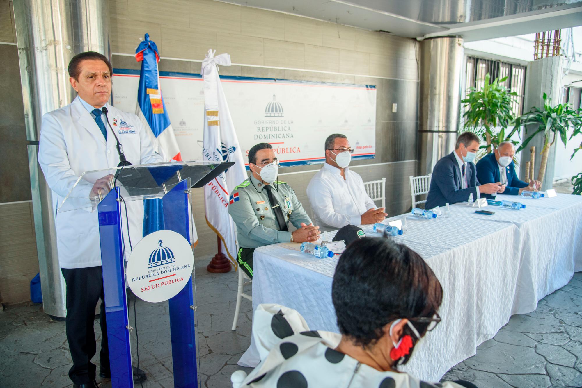 Ministro de Salud Pública, Daniel Rivera, durante el lanzamiento de la Semana de la Seguridad Vial 