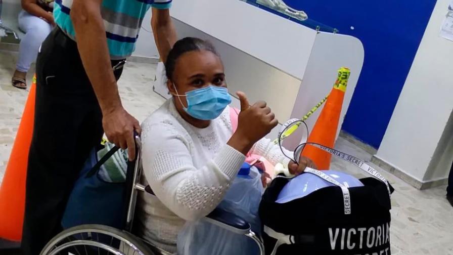 Hospital Semma Santo Domingo da de alta a paciente número 50, libre de COVID-19