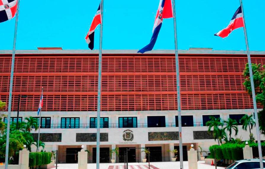 Legisladores critican aumento del presupuesto del Ministerio de Interior y Policía 
