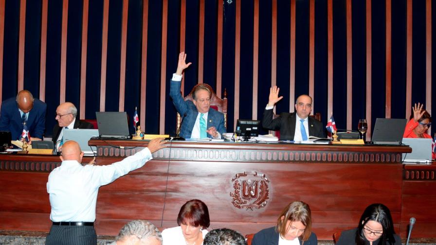 Senado aprueba en primera lectura proyecto que crea sistema para erradicar violencia contra las mujeres