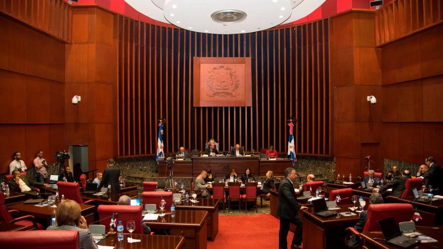 Senado aprueba Ley de Aduanas en primera lectura