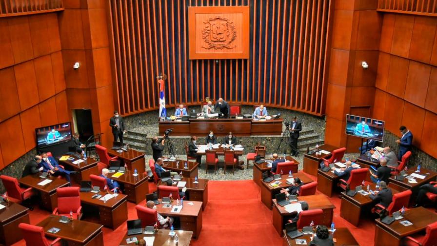 Senado aprueba estado de emergencia por 45 días para hacerle frente al COVID-19 Senado aprueba estado de emergencia por 45 días para hacerle frente al COVID-19