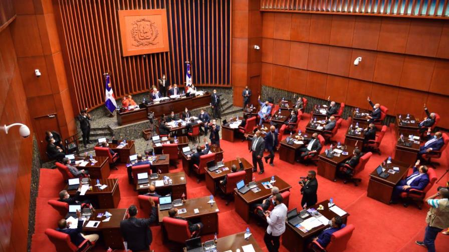 Senado aprobó pedimento del presidente de continuar el estado de emergencia y las medidas de distanciamiento  