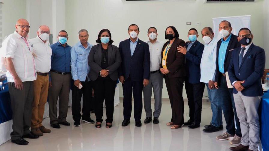 Legisladores del noroeste impulsarán manejo sostenible de la cuenca baja del río Yaque del Norte