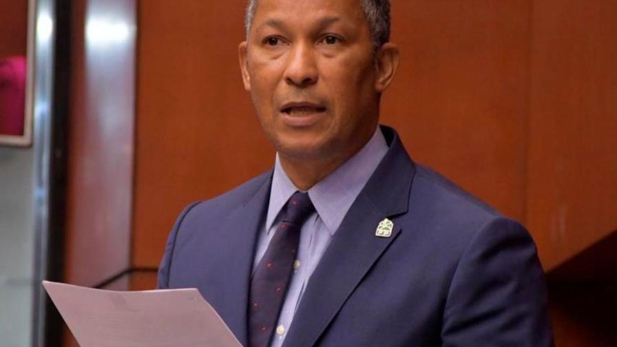 Dionis Sánchez saluda resolución sobre tarjeta de vacunación para acceso a varios lugares 