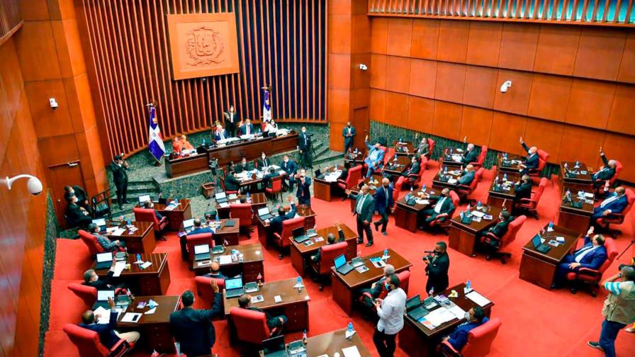 Senado aprueba dos nuevos préstamos por un monto de 123 millones de dólares Senado aprueba dos nuevos préstamos por un monto de 123 millones de dólares