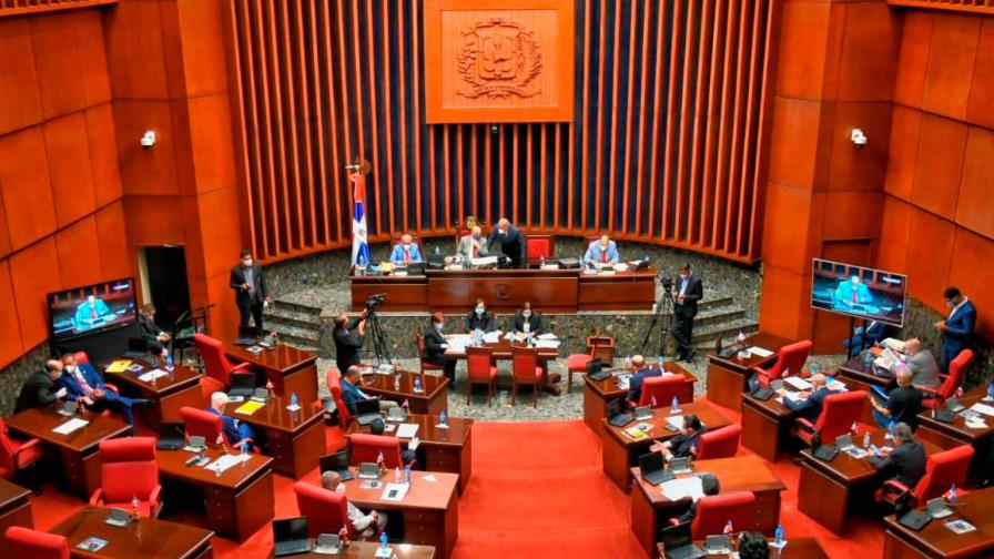 Senadores impulsan resolución busca investigar gastos publicitarios del Poder Ejecutivo
