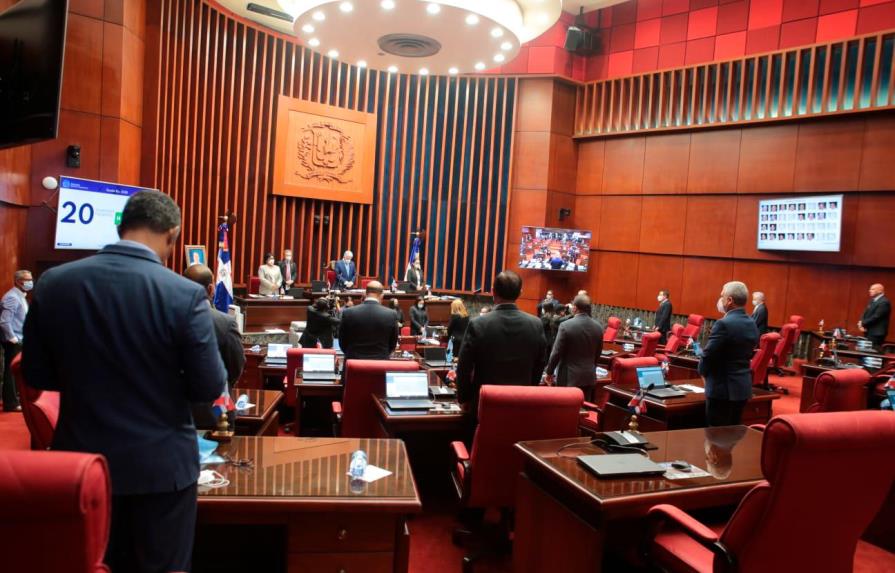 Senado hace silencio en honor a quien fue su presidente por 12 años: Reinaldo Pared Pérez 