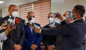 Senadores y diputados logran consenso; dicen rendirán informe favorable al Código Penal este martes