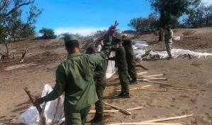 Agentes del Senpa derriban palizadas en &aacute;rea protegida de las Dunas de Ban&iacute;