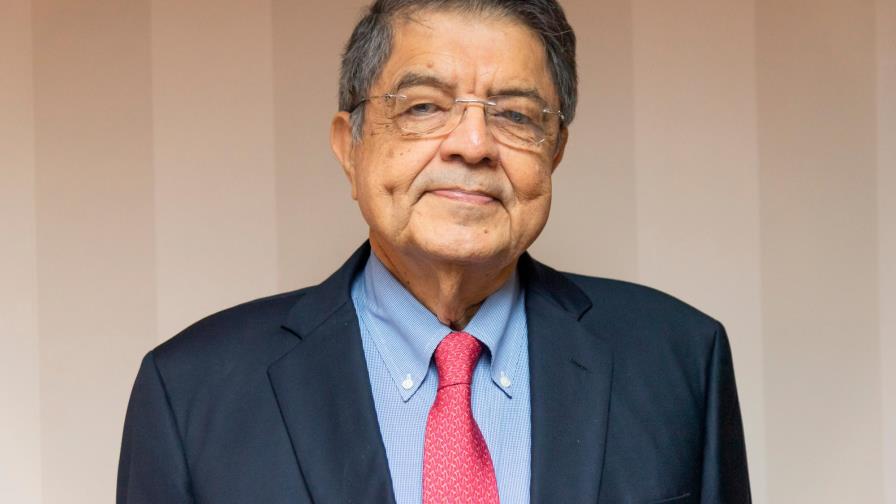 Sergio Ramírez:  la revolución sandinista envejeció y se transformó en neoliberal