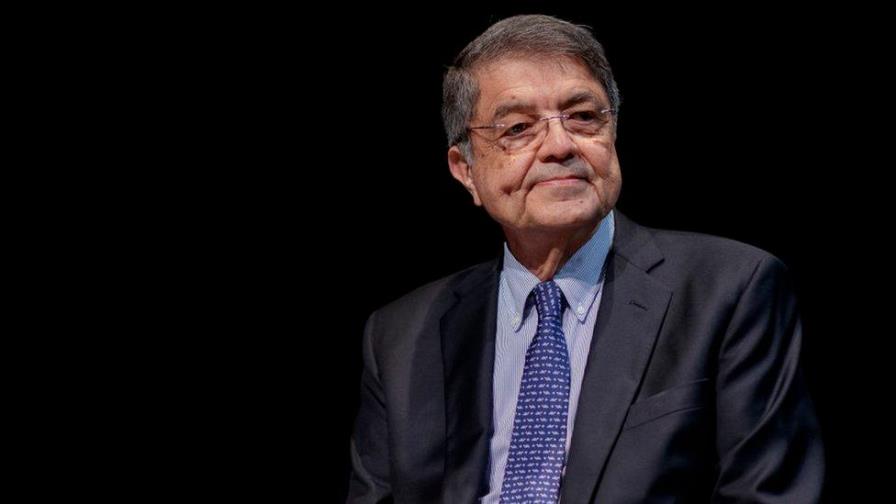 Ramírez pone de relieve las palabras con filo temidas por dictaduras