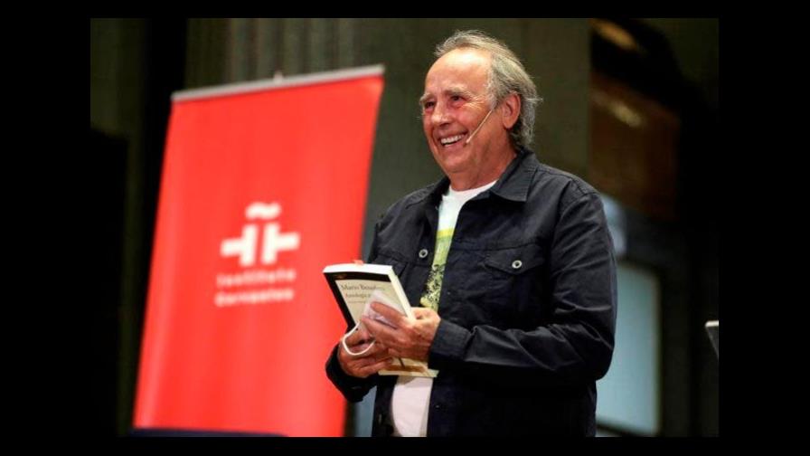 Serrat homenajea a Benedetti, el poeta que vio en la canción un arte