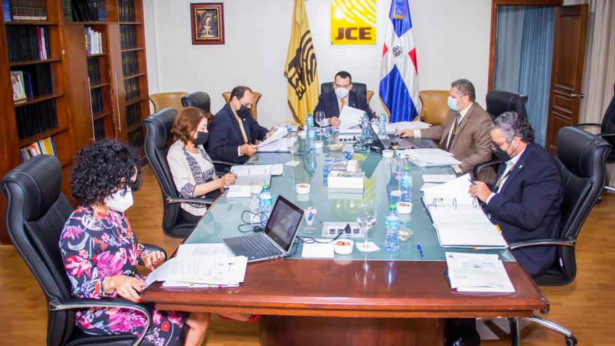 JCE designa directores interinos del Registro Civil y Voto Dominicano en el Exterior