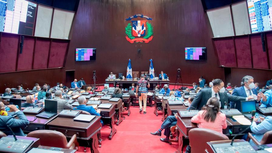 Presidencia pide al Congreso autorizar más de RD$26 mil millones para asistencia social