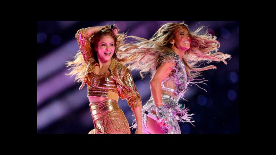 Shakira y Jlo son muñecas Barbie