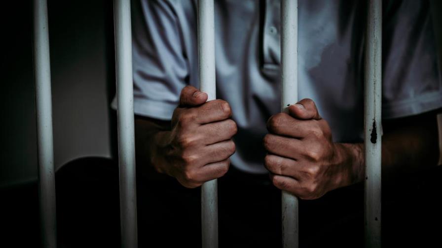 Pasó 5 años de más en prisión por haber perdido la cuenta