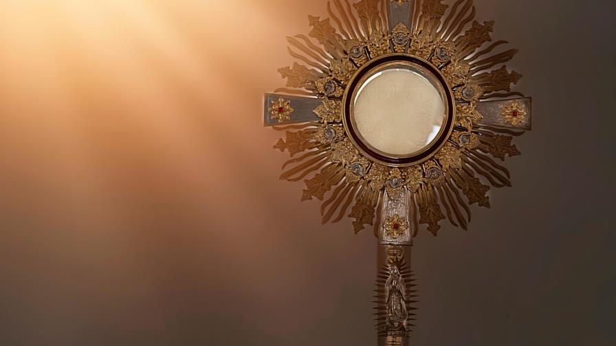 Roban custodia eucarística valorada en 10 mil dólares de parroquia de Nueva York