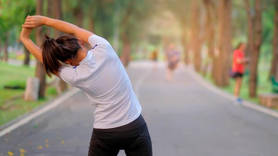 Por qué debes estirar antes y después de ejercitarte