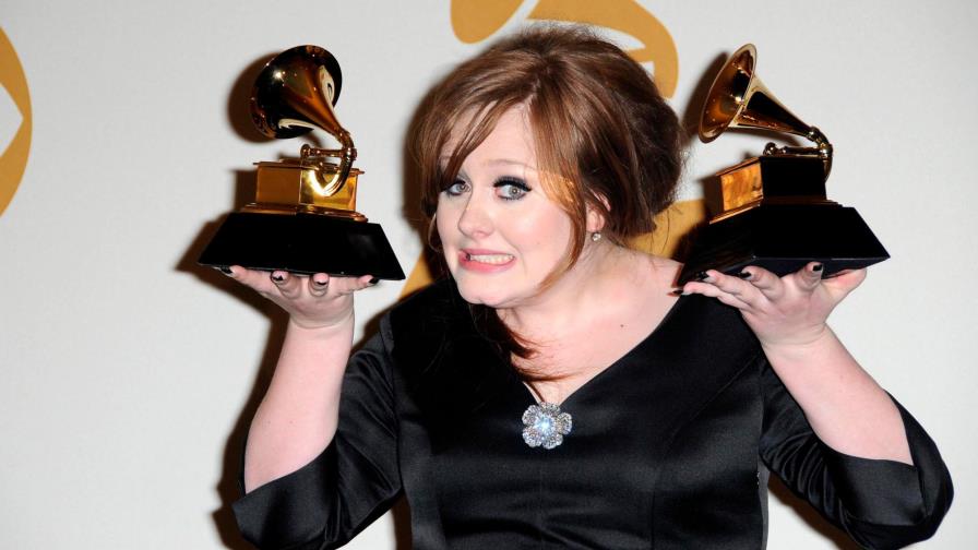 Adele guarda un chicle masticado por Celine Dion