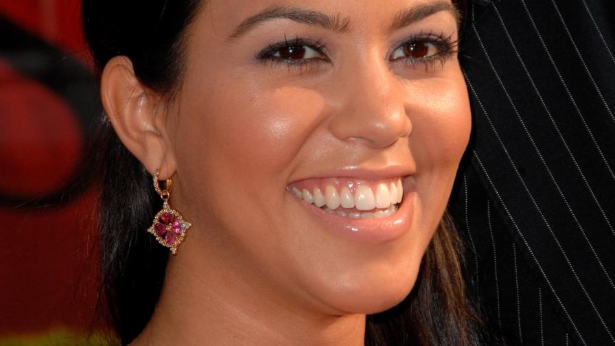 Kourtney Kardashian impresiona con su nuevo estilo
