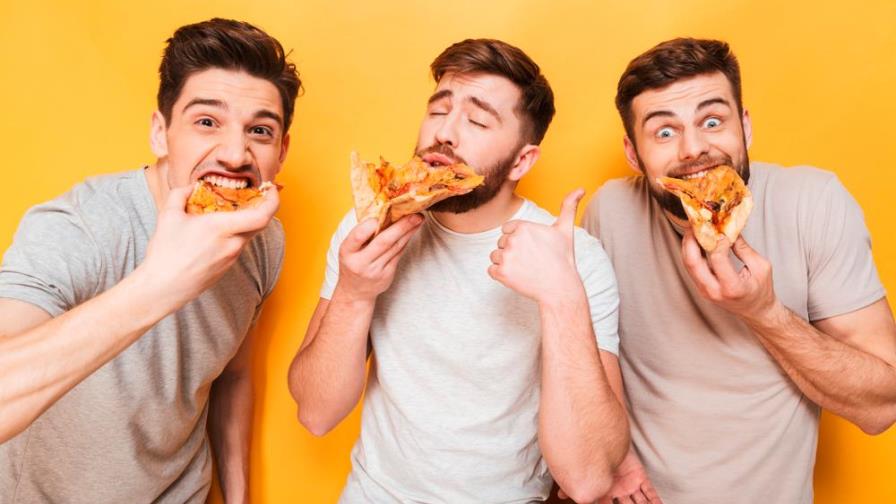 Estas son las razones por las que no deberías comer de pie