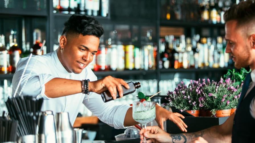 Pandemia redujo jornadas e ingresos de trabajadores