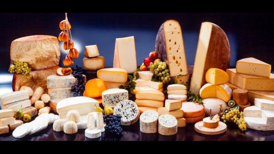 ¿Es saludable comer la cáscara del queso?