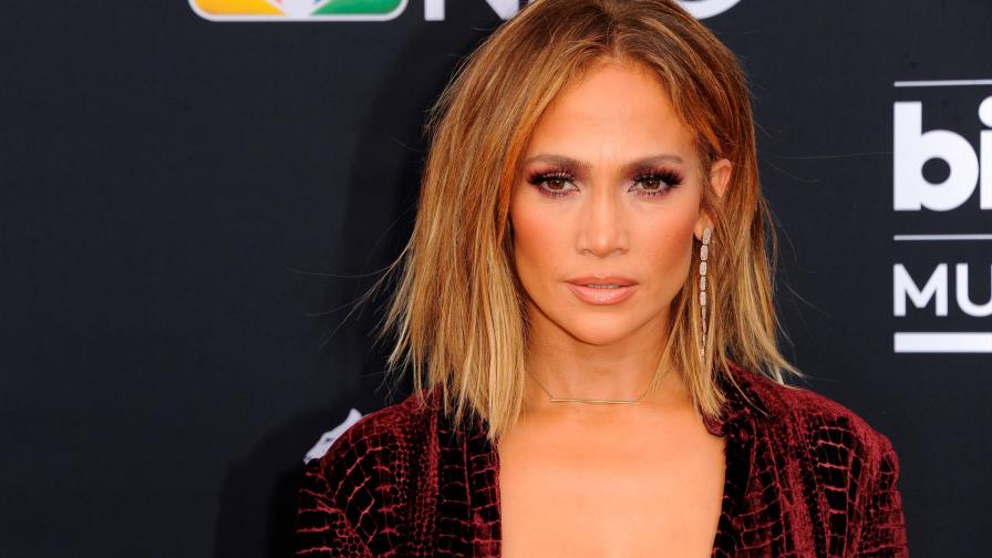 Conoce al guapísimo peluquero de Kim Kardashian, JLo y otras famosas