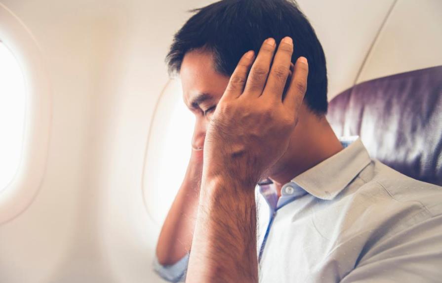 Consejos para aliviar el dolor de oídos en un vuelo
