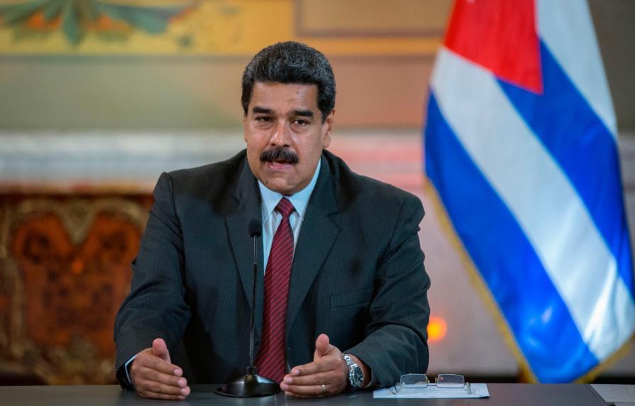 Maduro llama el sábado a una jornada mundial de protesta por bloqueo de EEUU
