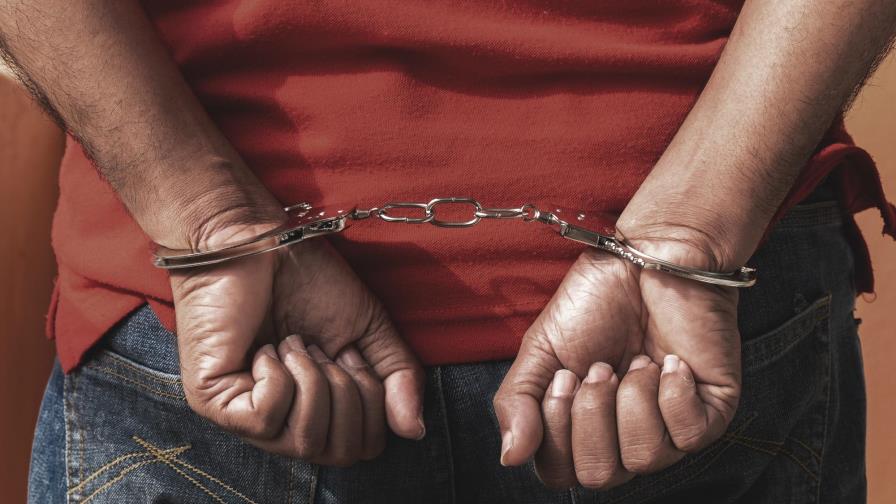 Acusan a dos hombres en Puerto Rico de ofrecer falsas inversiones en República Dominicana 