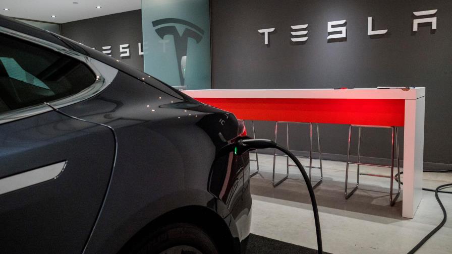 Tesla despedirá el 7 % de su personal