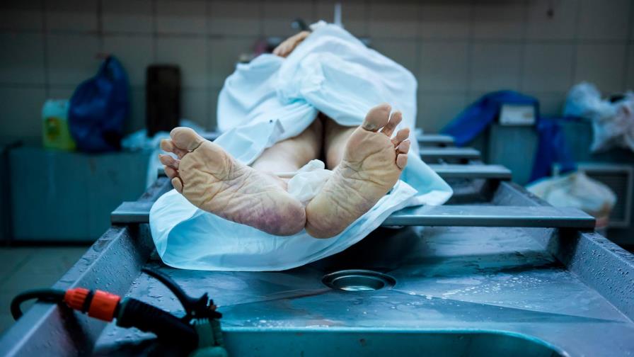 Una mujer mantuvo por tres años en su casa el cadáver de su madre