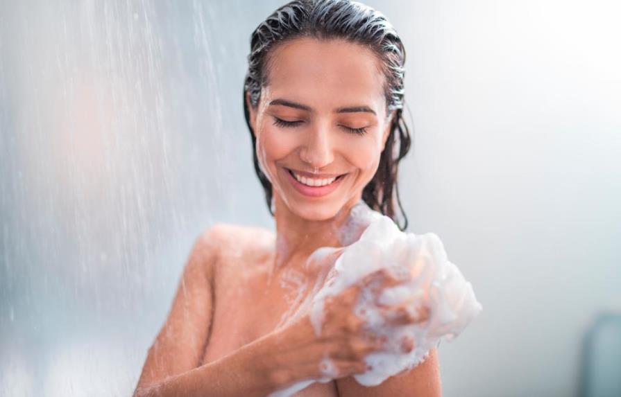 Tratamientos de belleza sencillos para realizar en la ducha