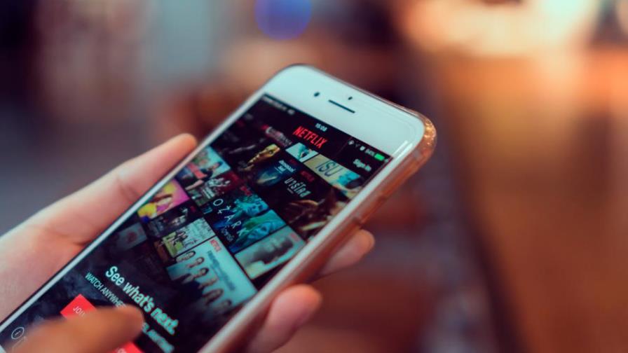¡Ya puedes ver Netflix desde WhatsApp!