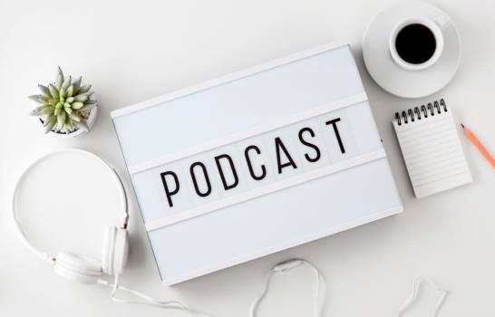 Nueve podcasts sobre crianza (que necesitas en tu vida)