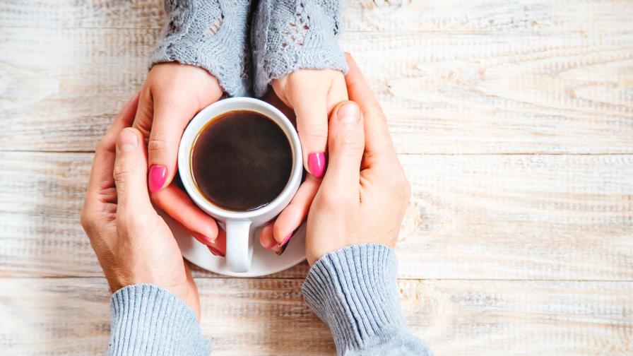 Por qué hay personas que siempre tienen las manos frías