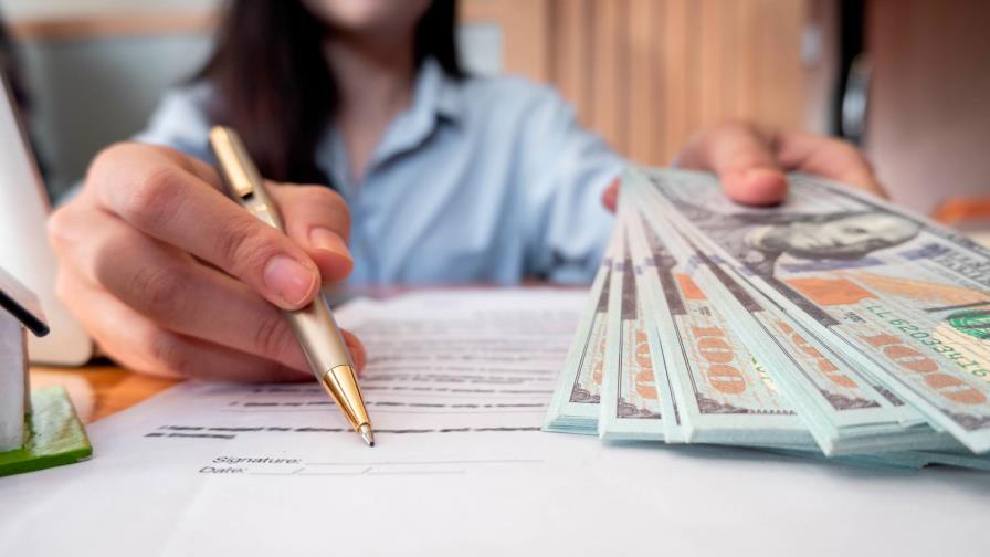 Ventas de divisas se incrementaron 17.7% el año pasado