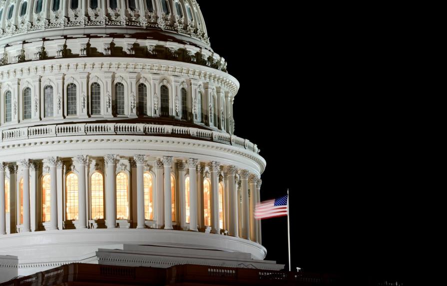 Estancadas en Washington negociaciones de un nuevo plan de ayuda en EEUU