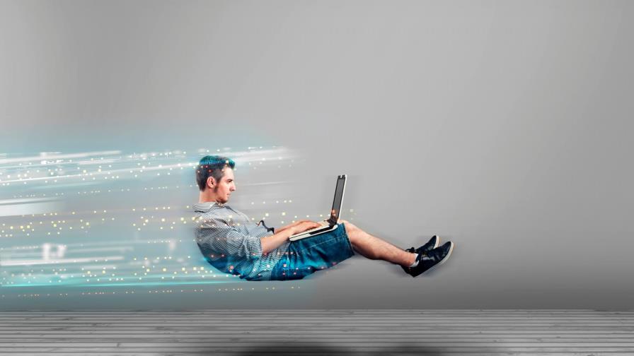 Internet a velocidad de vértigo, ¿te imaginas? Internet a velocidad de vértigo, ¿te imaginas?
