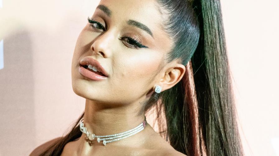 Ariana Grande comparte su intimidad